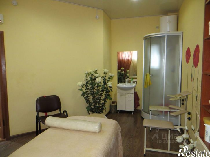 Помещение свободного назначения Красная улица, 74/2,  д. 74/2