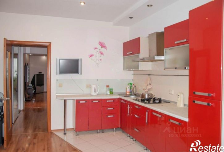 3-комн квартира Красная улица, 57/2,  д. 57/2