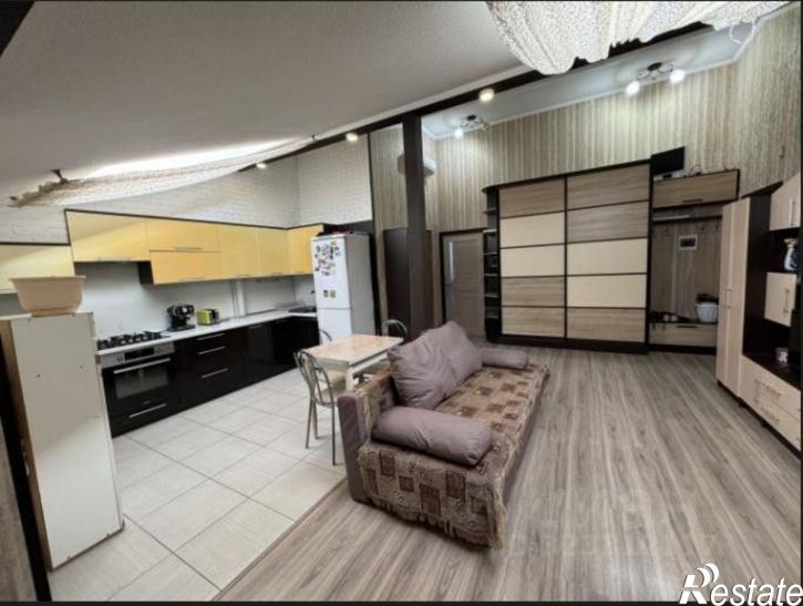 2-комн квартира Ейский район, Ейск г., Красная ул.