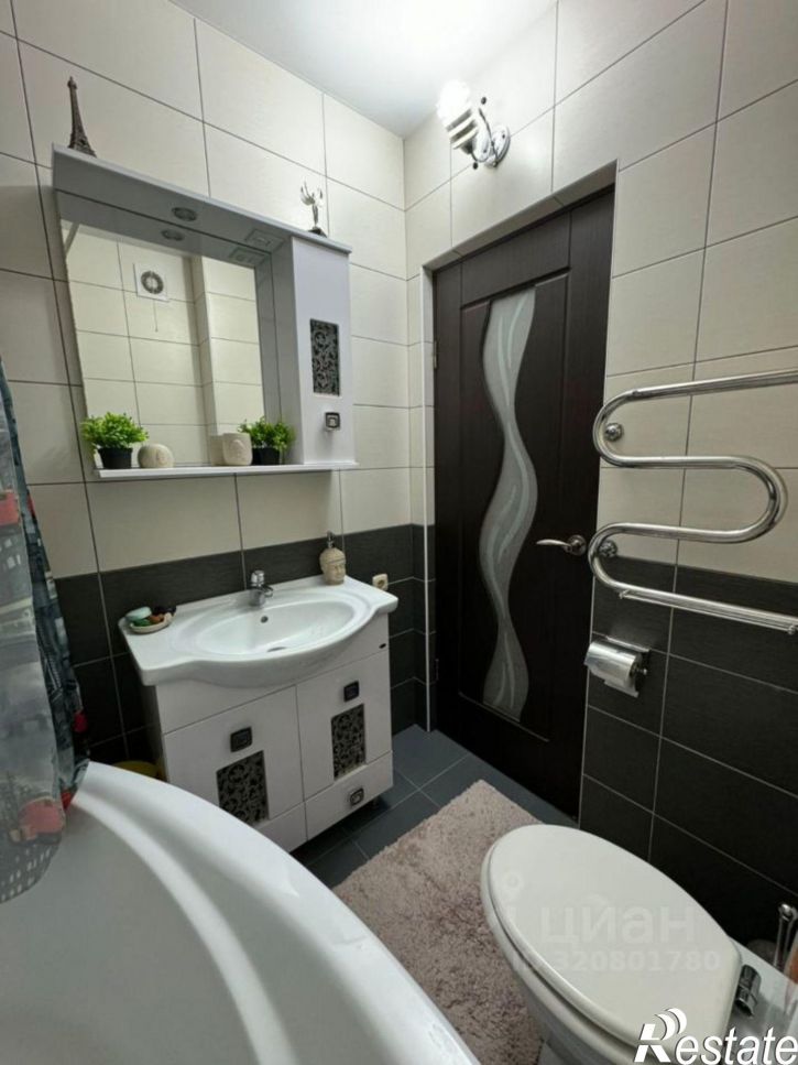 2-комн квартира улица Седина, 53/2,  д. 53/2