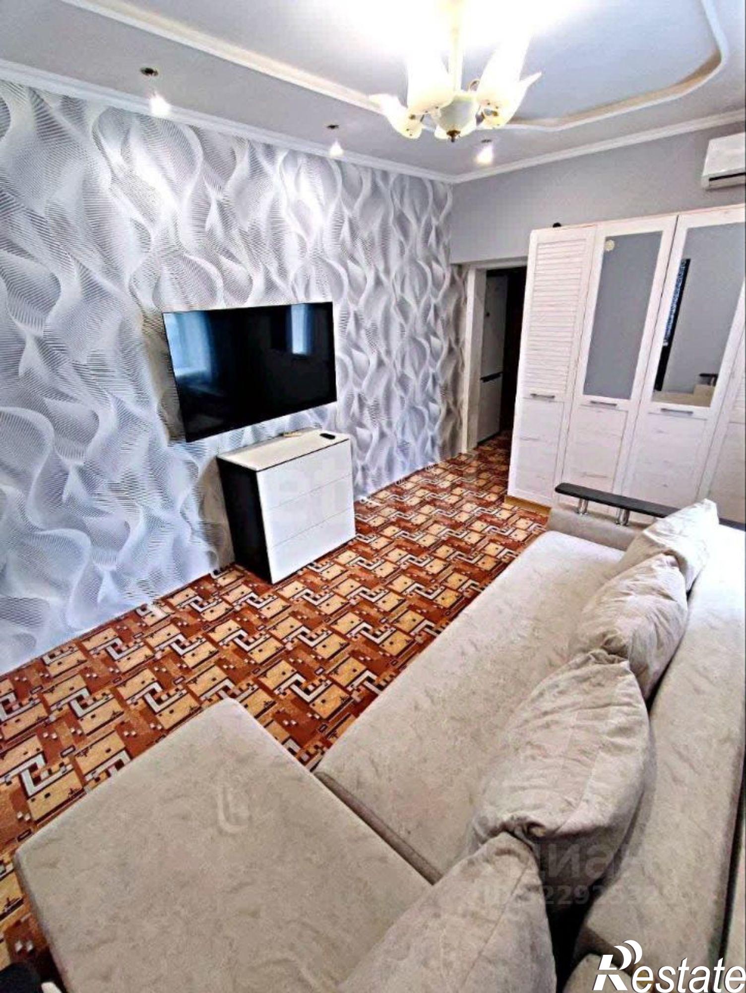 Купить квартиру за 4 100 000 рублей на Бердянская улица, 109