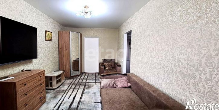 2-комн квартира Коммунистическая улица, 65,  д. 65