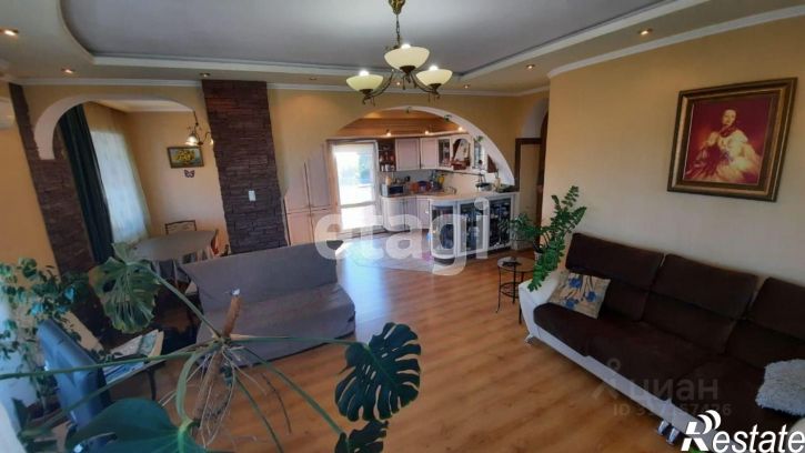 4-комн квартира улица Энгельса, 87,  д. 87