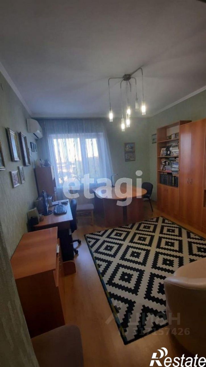 4-комн квартира улица Энгельса, 87,  д. 87