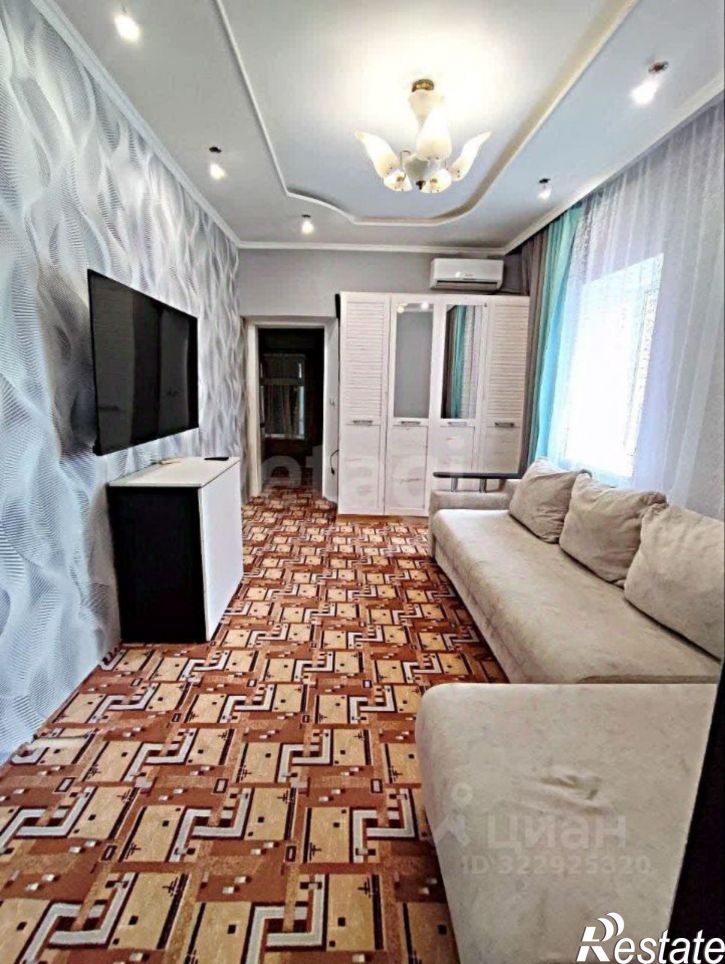 3-комн квартира Бердянская улица, 109,  д. 109