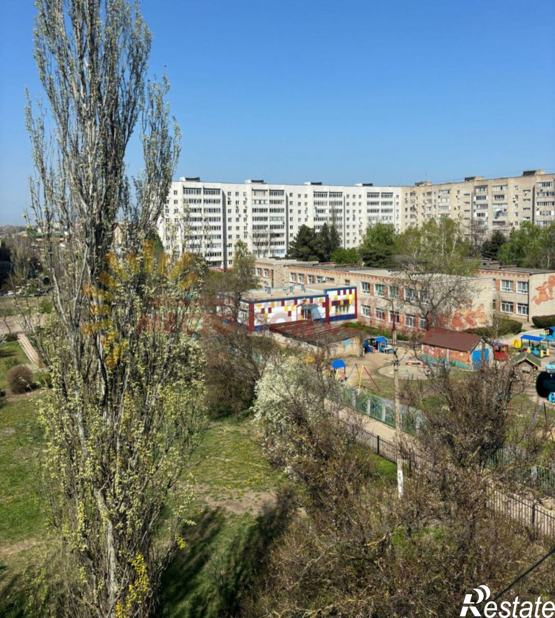 Купить квартиру за 2 000 000 рублей на ул Коммунистическая, 20/4