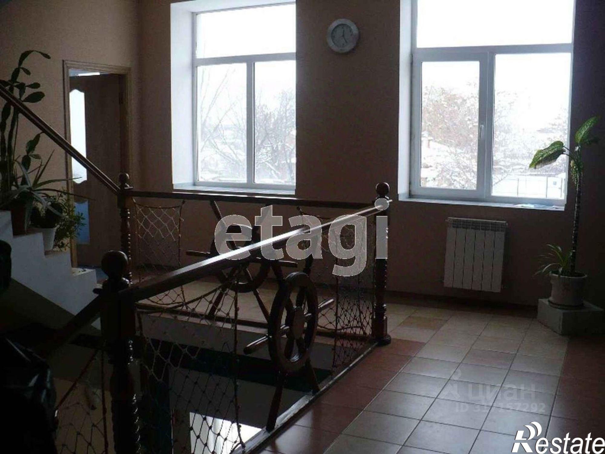 Купить офис, помещение под офис за 15 000 200 рублей на ул Ростовская, 85