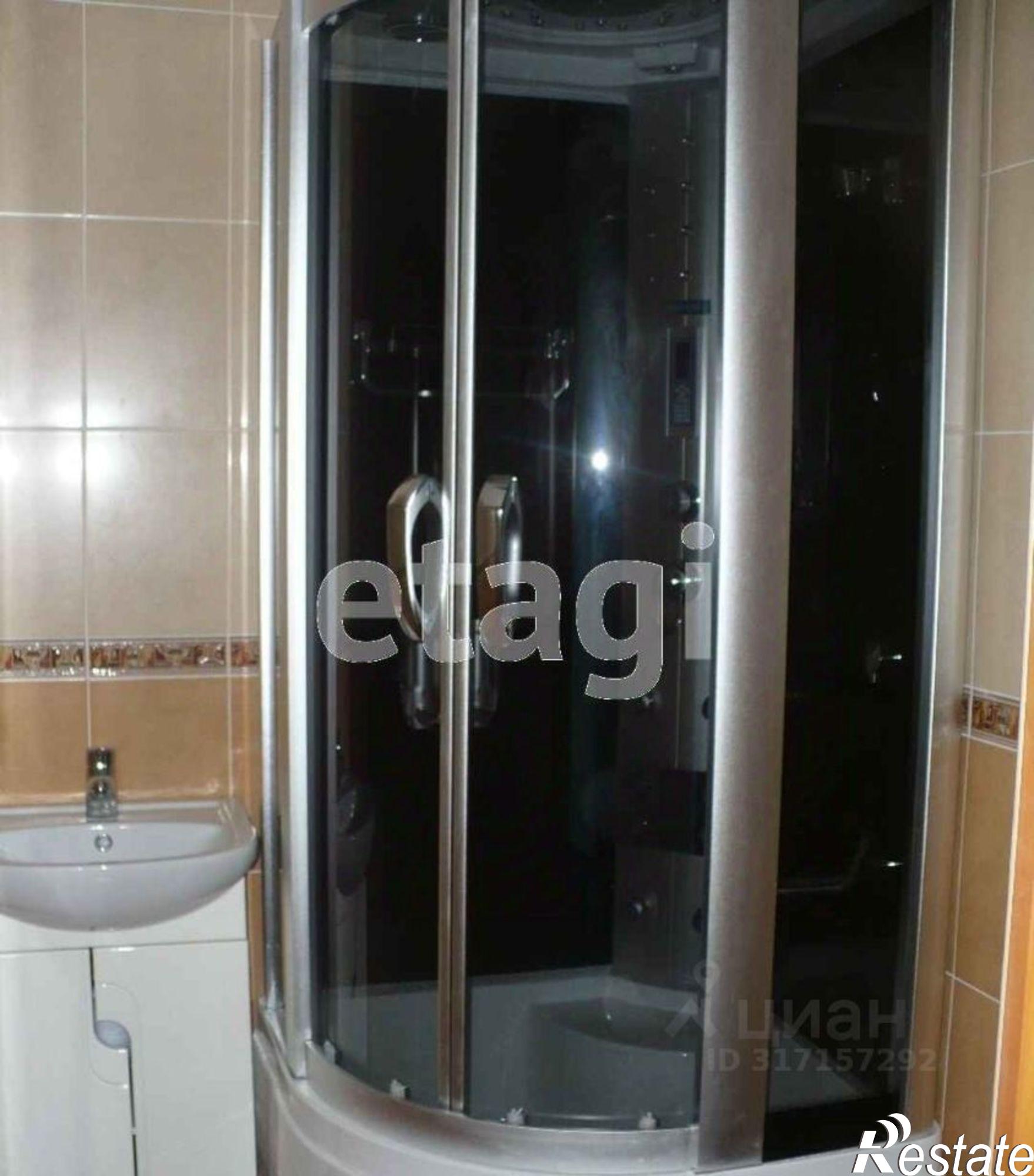 Купить офис, помещение под офис за 15 000 200 рублей на ул Ростовская, 85