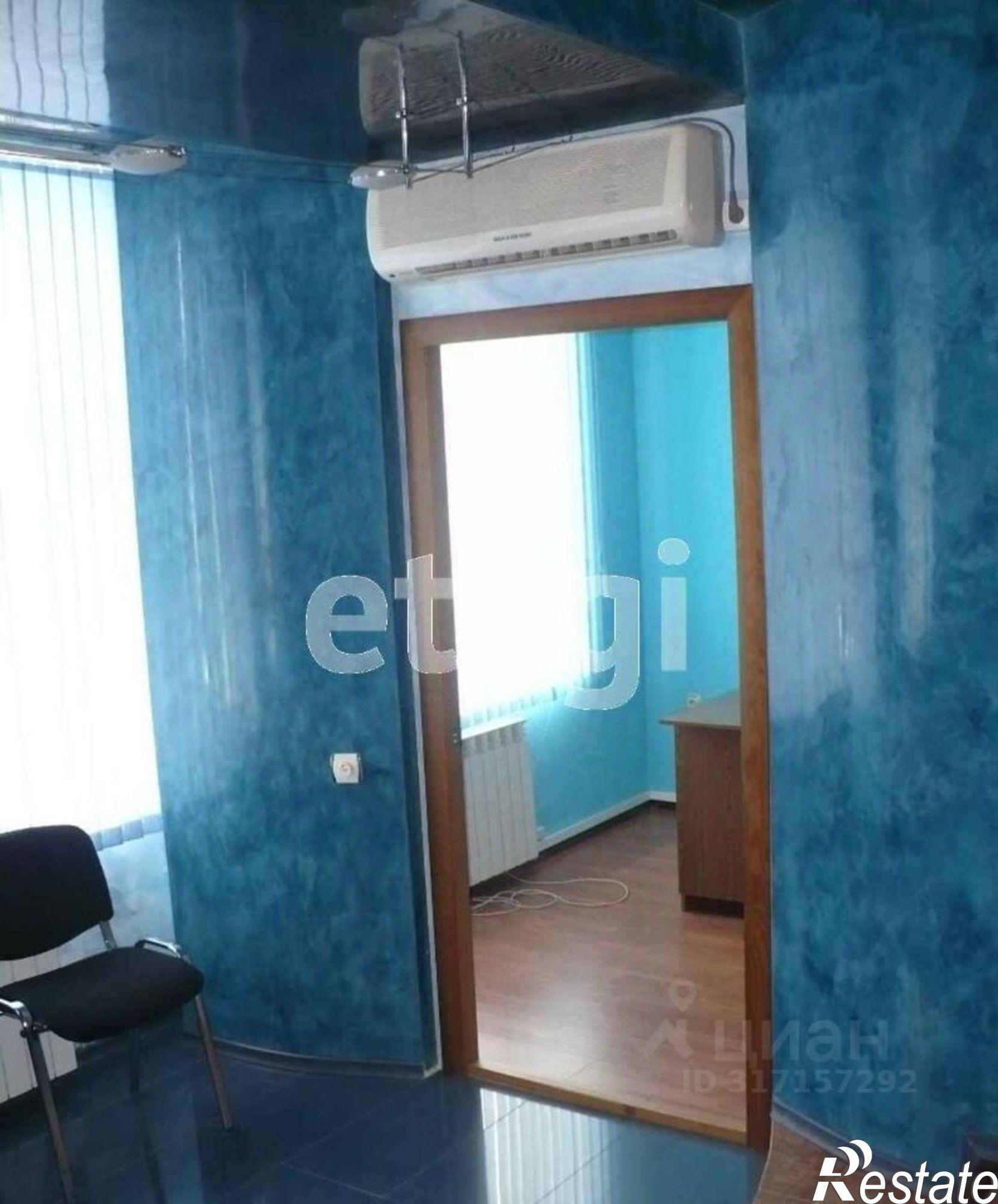 Купить офис, помещение под офис за 15 000 200 рублей на ул Ростовская, 85