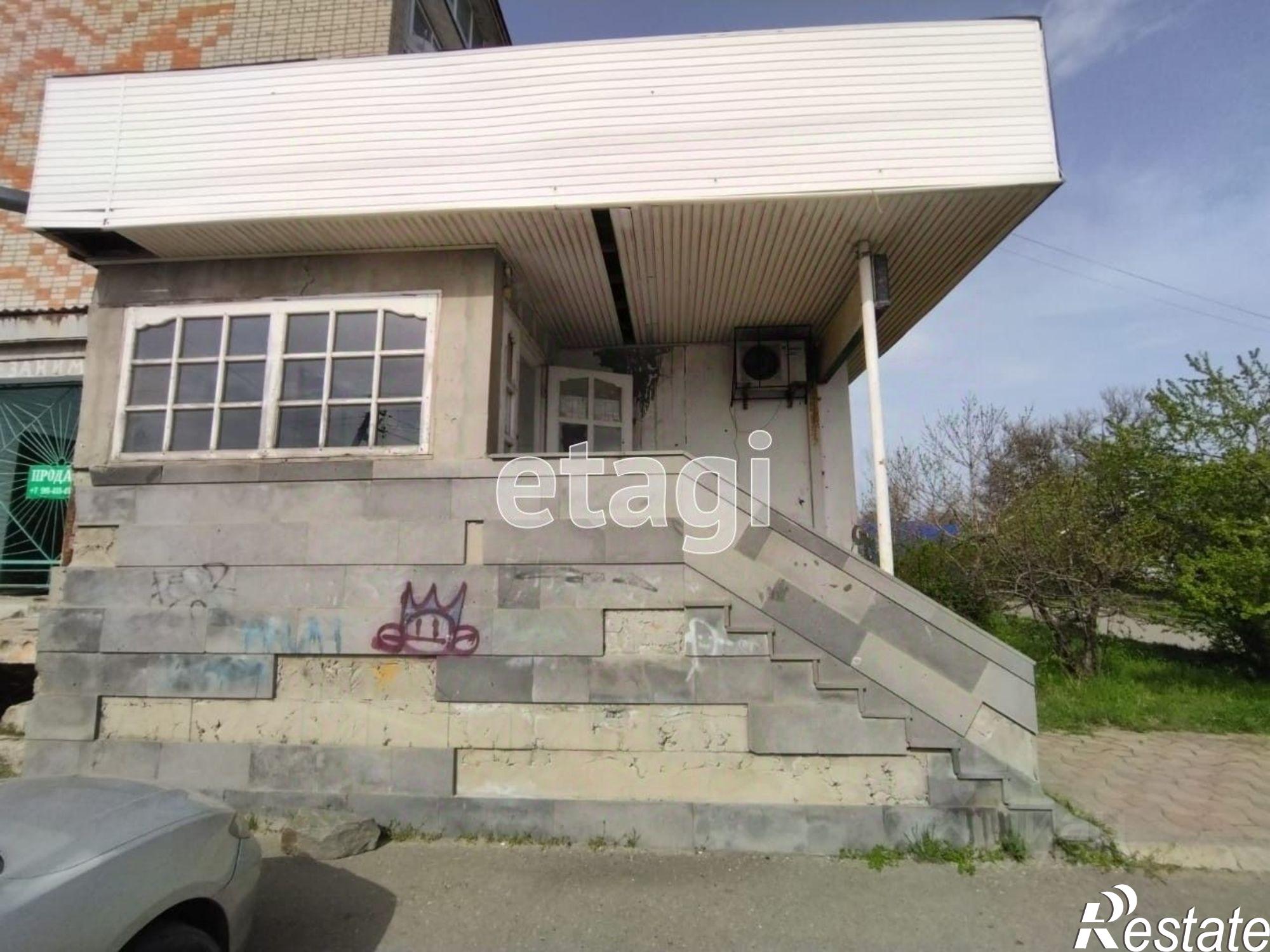 Купить торговое помещение за 6 500 060 рублей на ул Б.Хмельницкого, 180