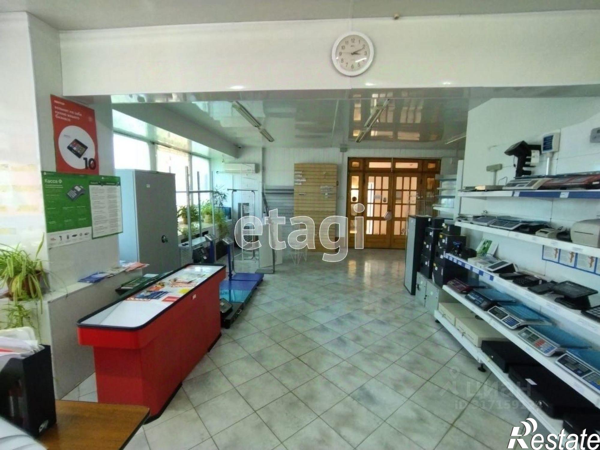 Купить торговое помещение за 6 500 060 рублей на ул Б.Хмельницкого, 180