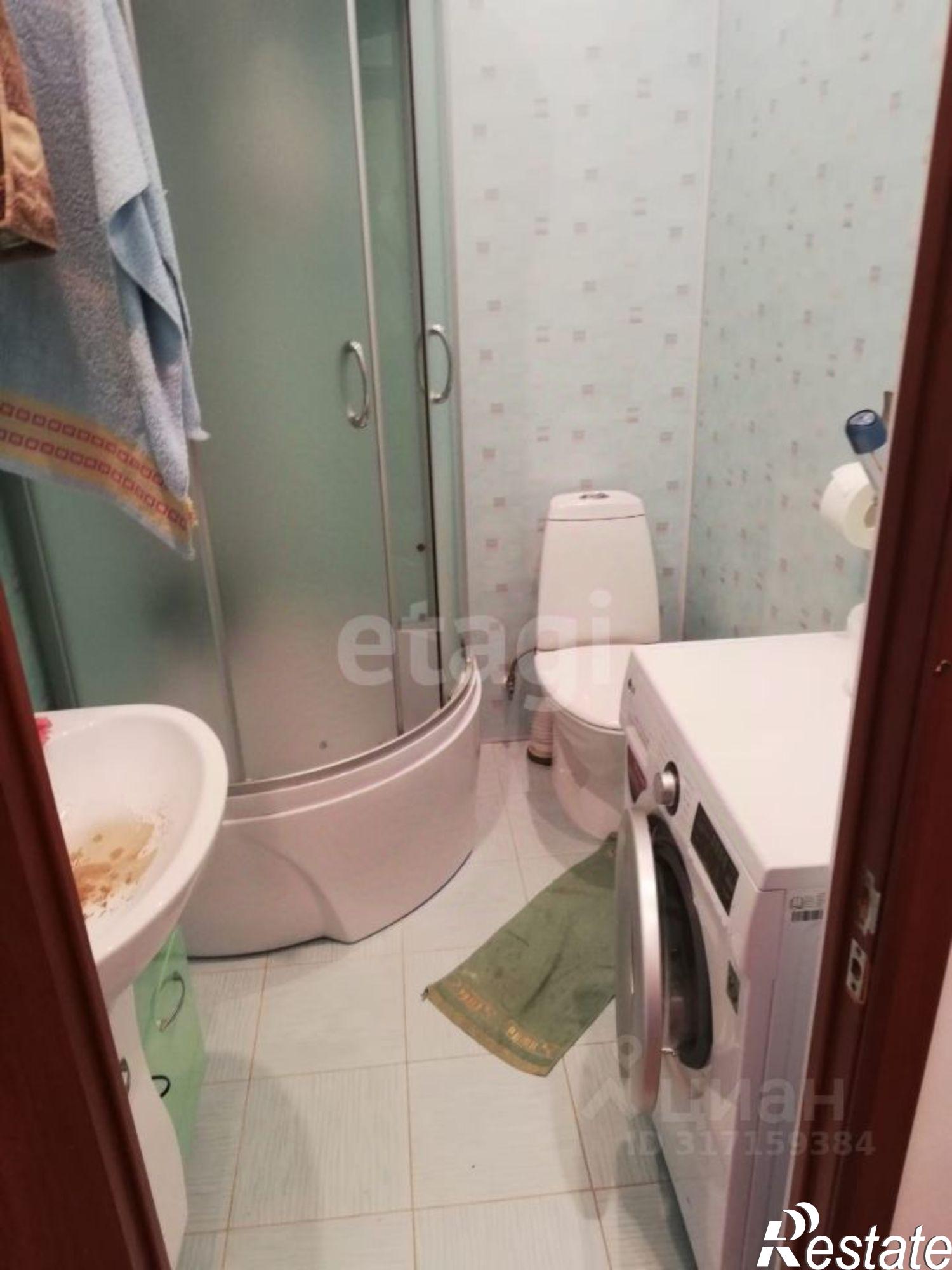 Купить торговое помещение за 8 000 000 рублей на ул Коммунаров, 22