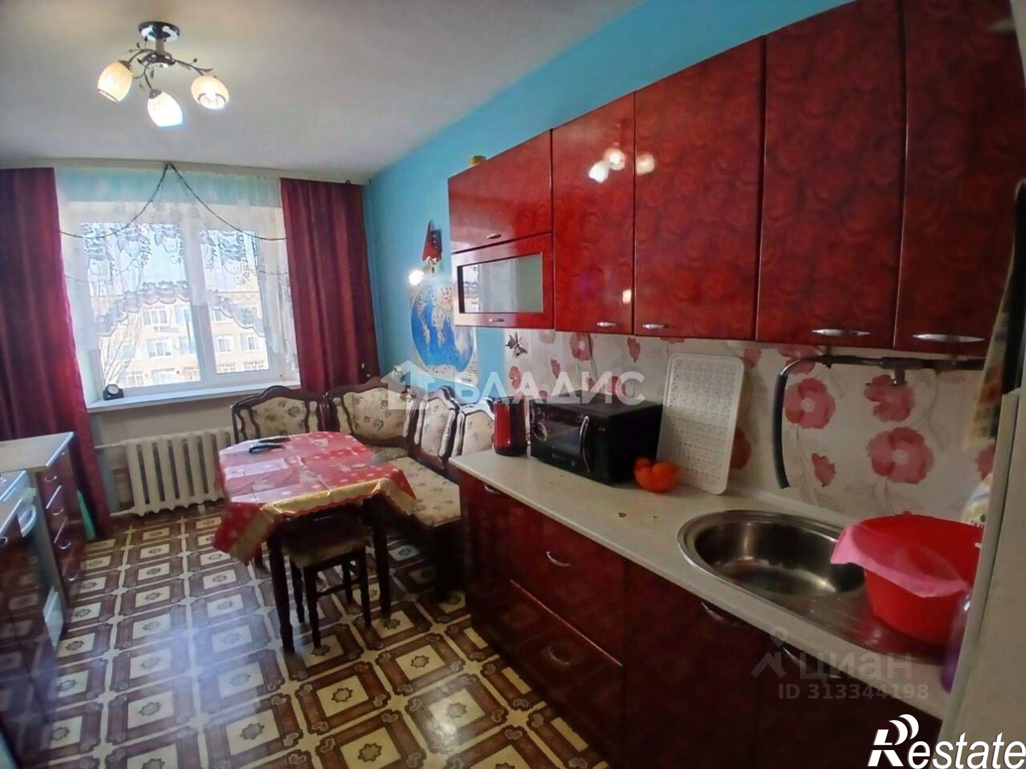 Купить квартиру за 2 250 000 рублей на ул Коммунистическая, 20/4