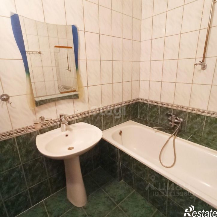 3-комн квартира Баррикадная улица, 42/2,  д. 42/2