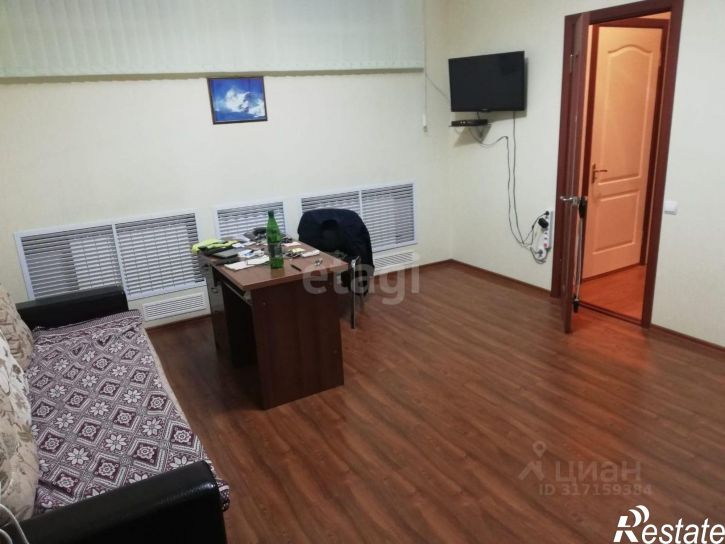 Торговое помещение ул Коммунаров, 22,  д. 22