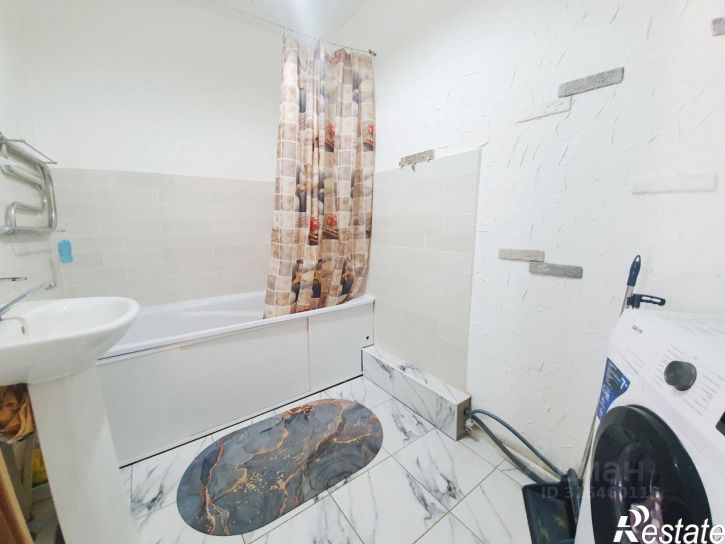 2-комн квартира улица Седина, 53/2,  д. 53/2