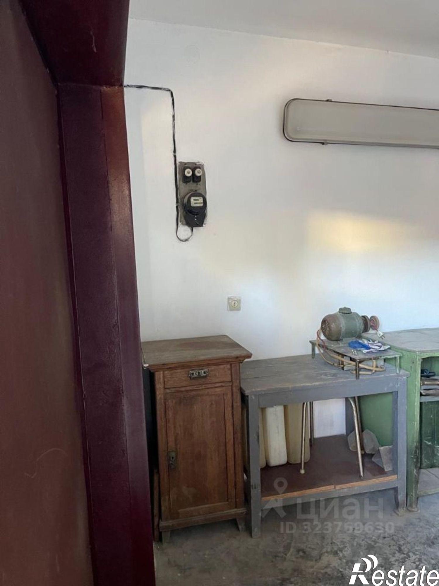 Купить гараж, место в паркинге за 700 008 рублей на ул Коммунистическая, 5/1