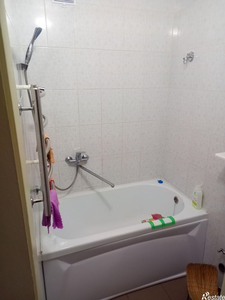 2-комн квартира Краснодарский край, г. Ейск, ул. Плеханова, 9/2