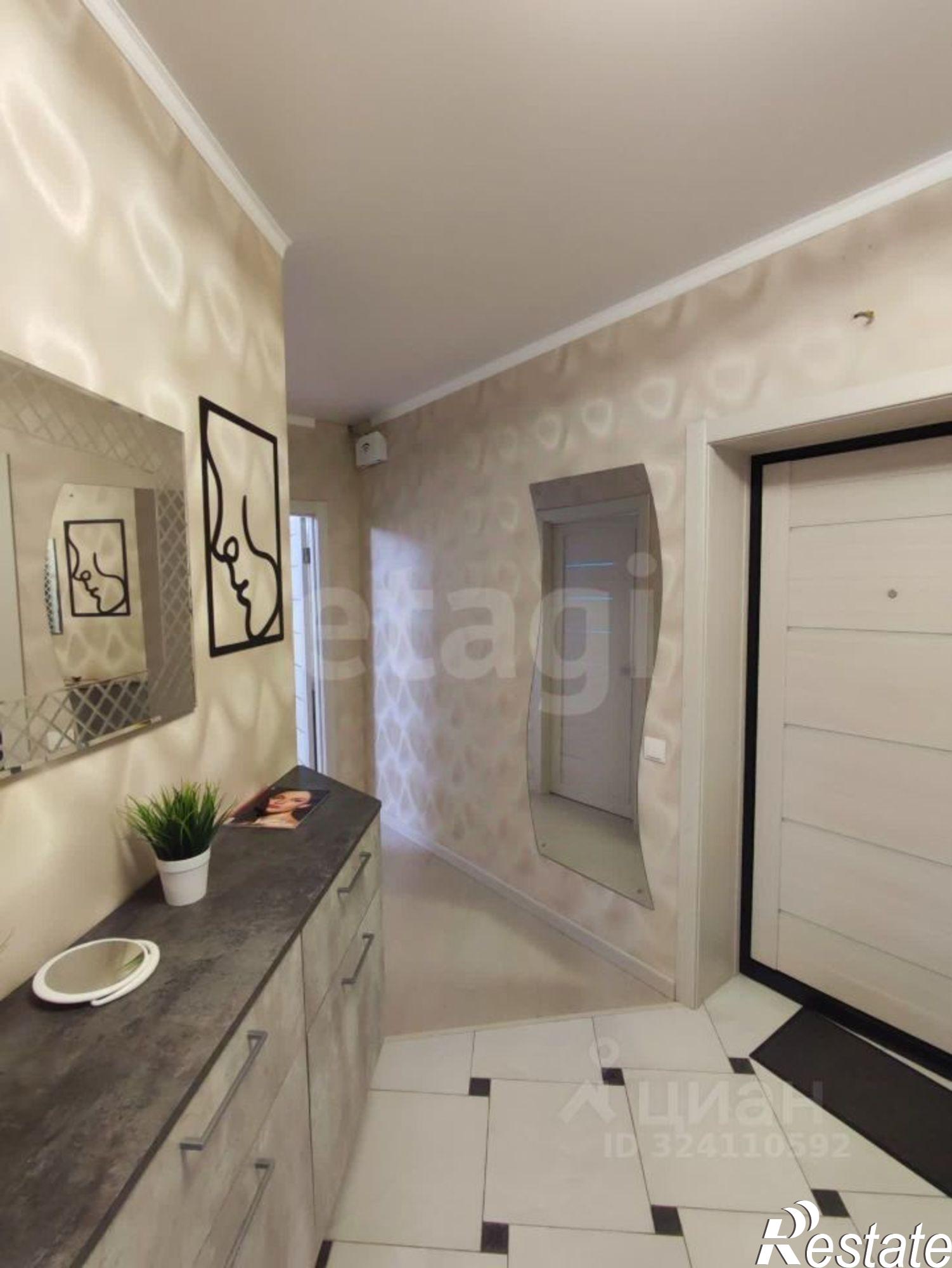 Купить квартиру за 8 000 000 рублей на Коммунистическая улица, 65