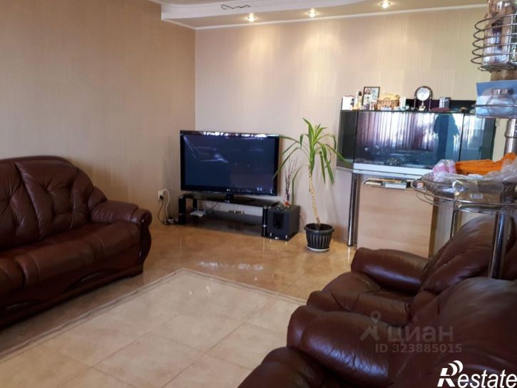 4-комн квартира Коммунистическая улица, 65,  д. 65