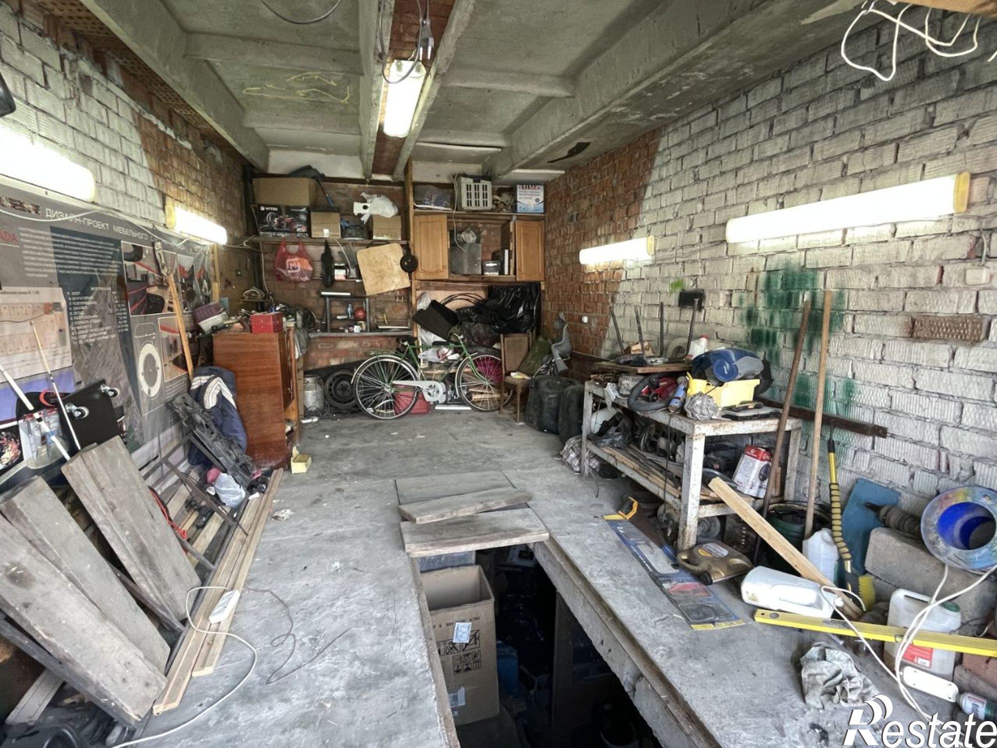 Купить гараж, место в паркинге за 572 470 рублей на улица Горького, 27