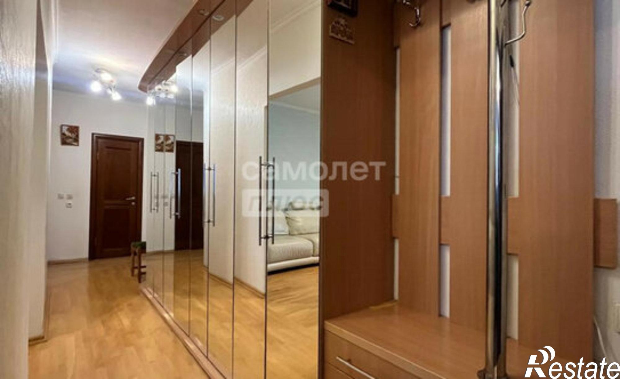 Купить квартиру за 9 300 000 рублей на ул Ясенская, 23