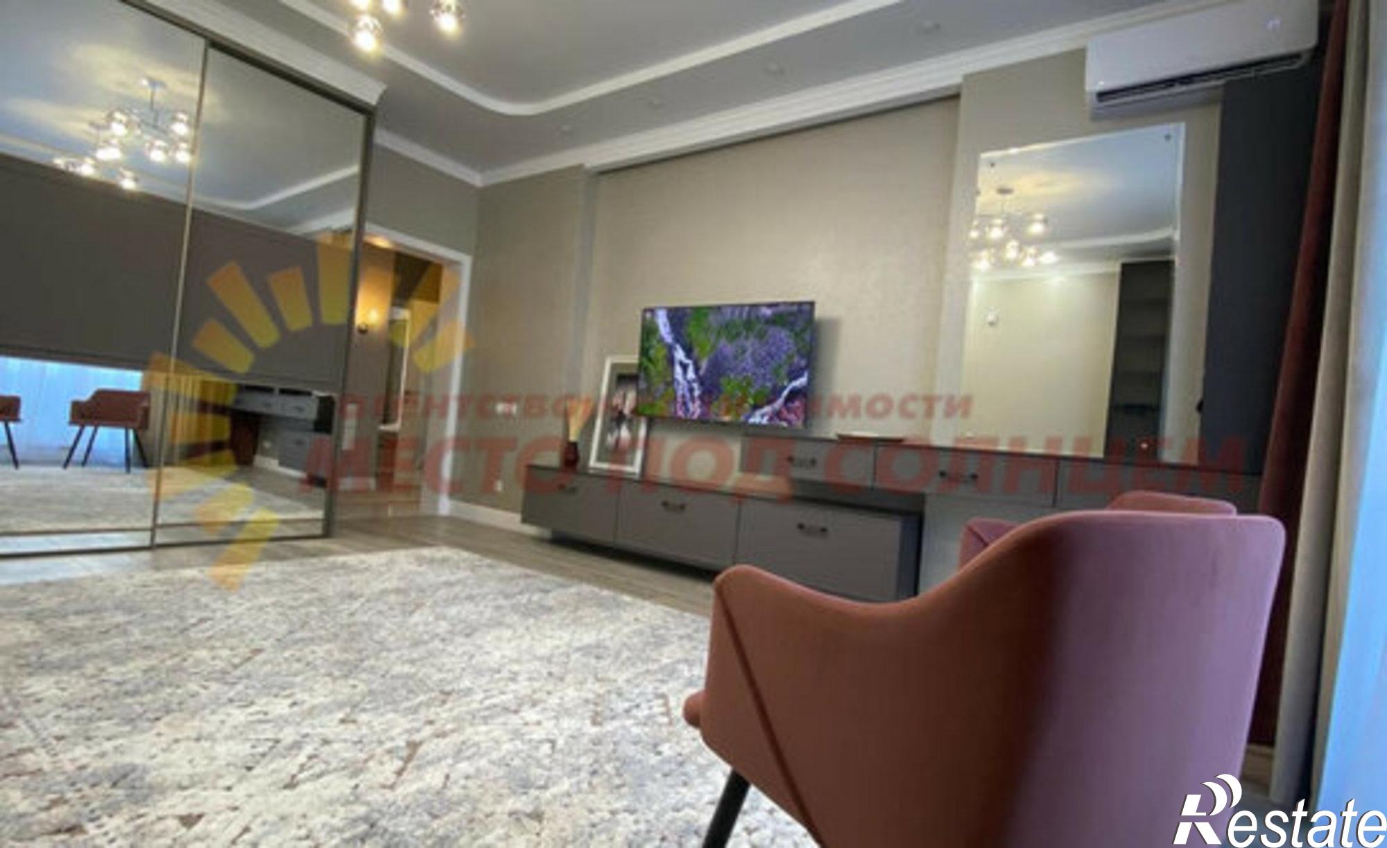 Купить квартиру за 8 000 000 рублей на ул Московская, 273/10