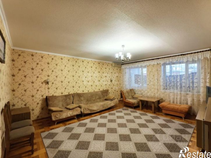 3-комн квартира Коммунистическая улица, 65,  д. 65