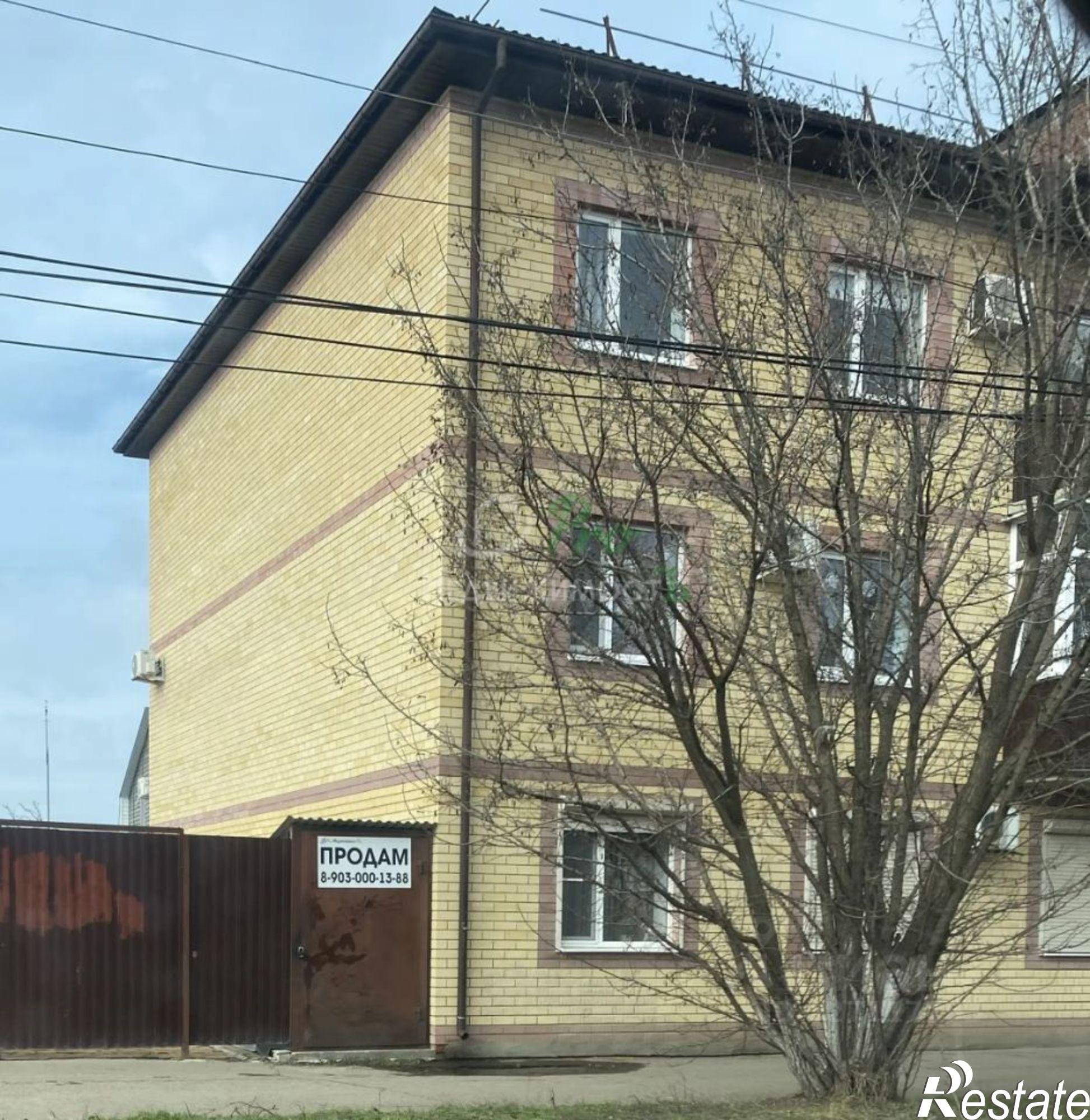 Купить торговое помещение за 996 996 рублей на ул Армавирская, 184
