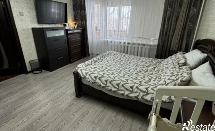 3-комн квартира улица Горького, 25/2,  д. 25/2