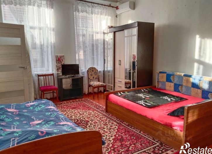 2-комн квартира Бердянская улица, 102,  д. 102