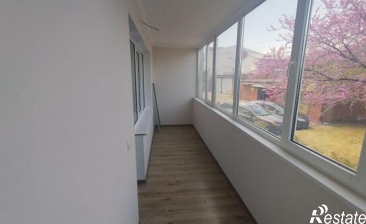 4-комн квартира улица Горького, 28/1,  д. 28/1