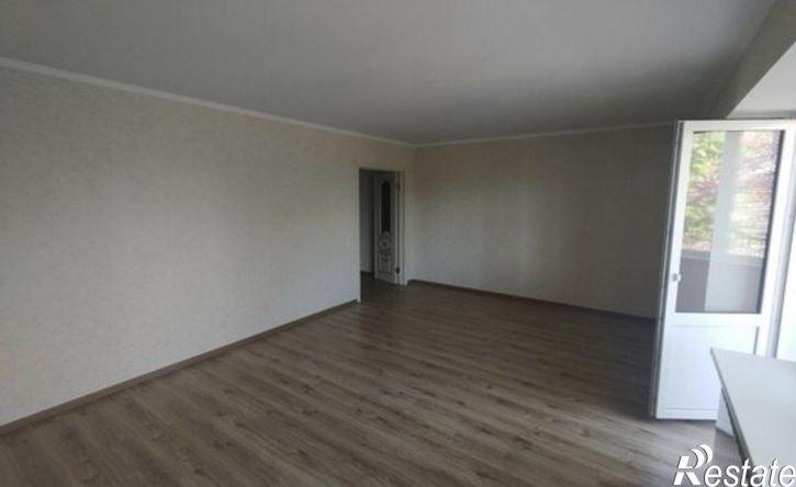 4-комн квартира улица Горького, 28/1,  д. 28/1