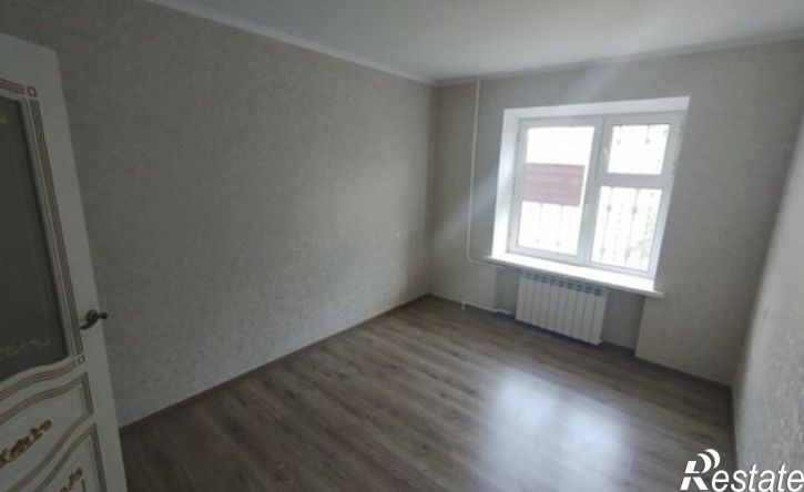 4-комн квартира улица Горького, 28/1,  д. 28/1