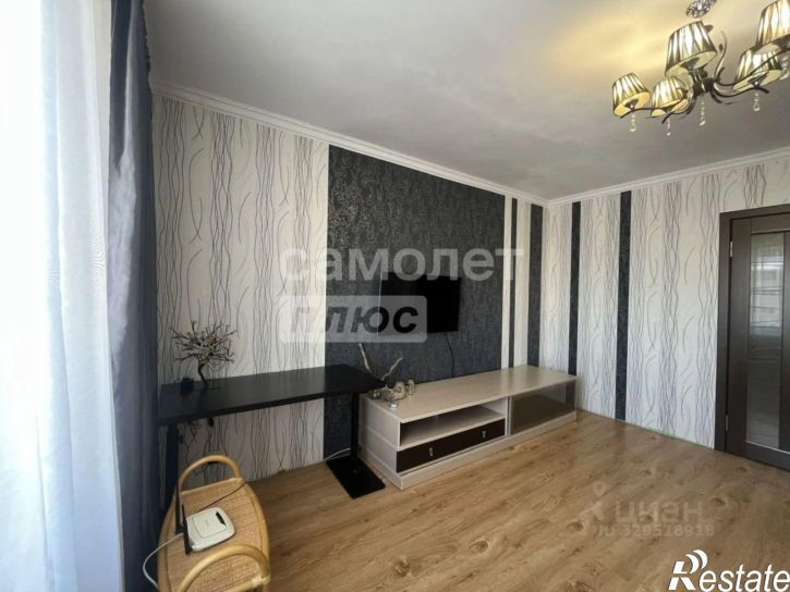 2-комн квартира Красная улица, 35/1,  д. 35/1