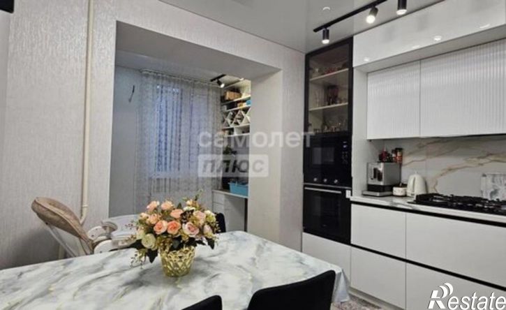 4-комн квартира Красная улица, 66/10,  д. 66/10