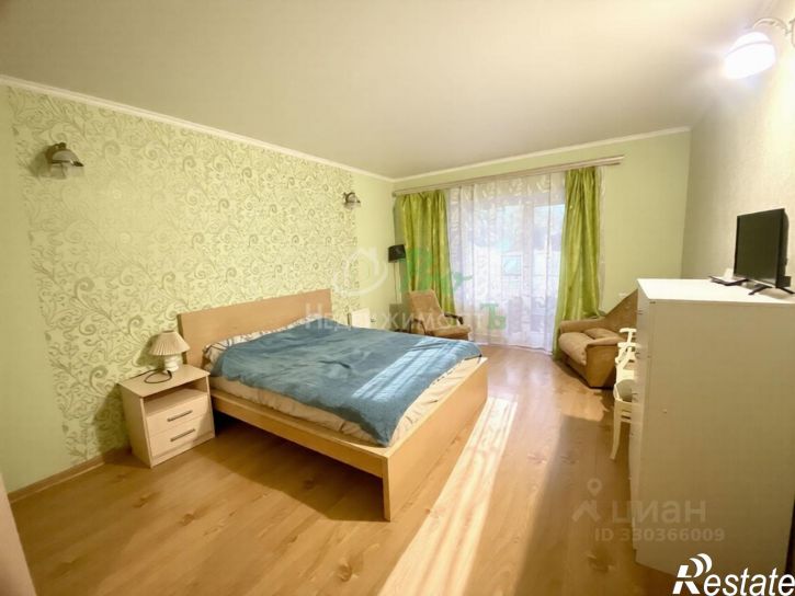 2-комн квартира ул Лазурная, 23/1,  д. 23/1