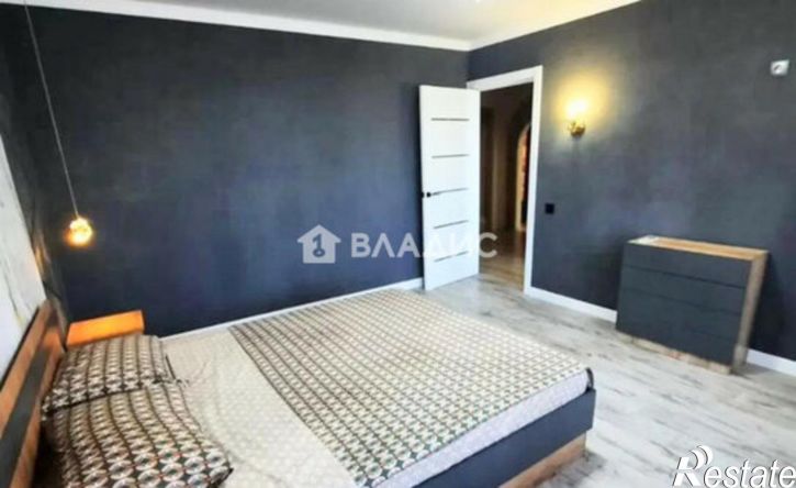 3-комн квартира улица Шмидта, 283,  д. 283