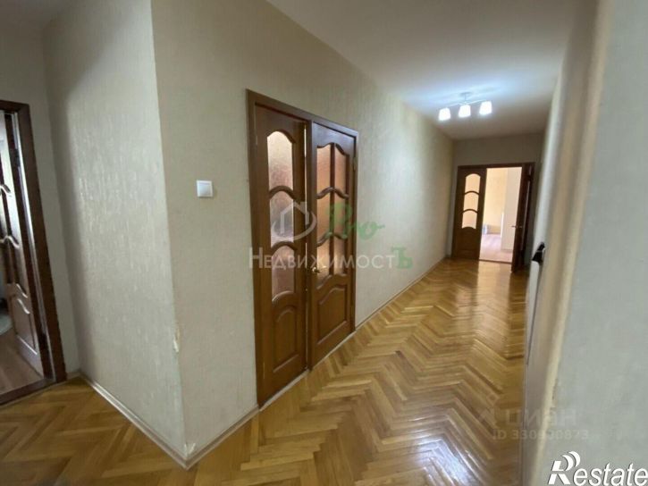 2-комн квартира Коммунистическая улица, 23,  д. 23