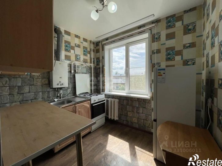 3-комн квартира улица Плеханова, 33,  д. 33