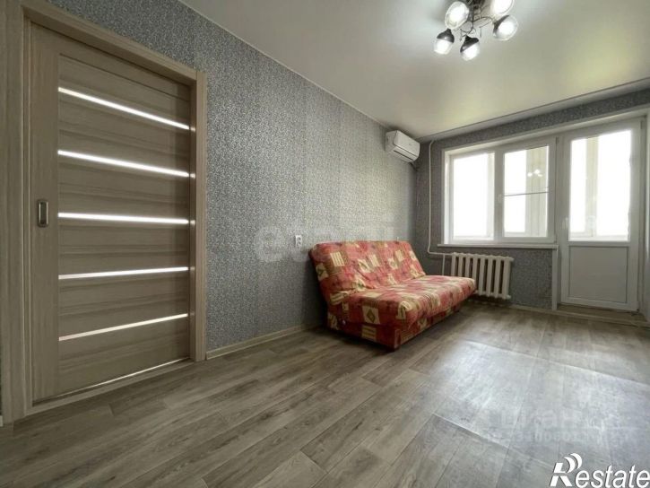 3-комн квартира улица Плеханова, 33,  д. 33