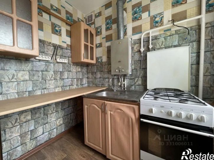 3-комн квартира улица Плеханова, 33,  д. 33