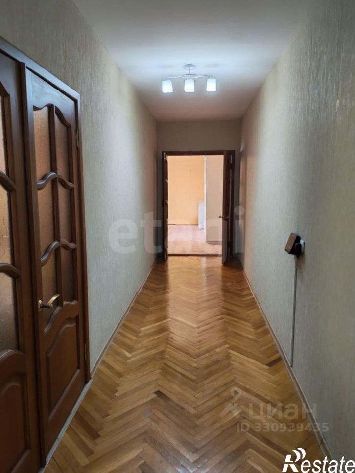 2-комн квартира Коммунистическая улица, 65,  д. 65