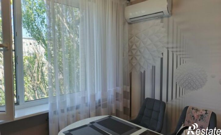 2-комн квартира улица Седина, 53/3,  д. 53/3