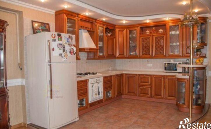 4-комн квартира ул Коммунистическая, 81,  д. 81