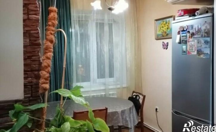 4-комн квартира улица Энгельса, 86,  д. 86