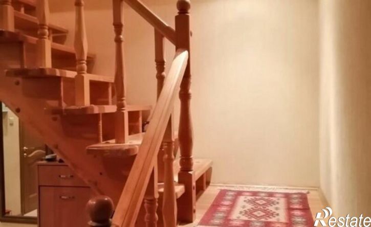 4-комн квартира улица Энгельса, 86,  д. 86