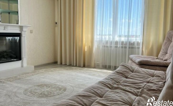 4-комн квартира улица Сергея Романа, 98,  д. 98