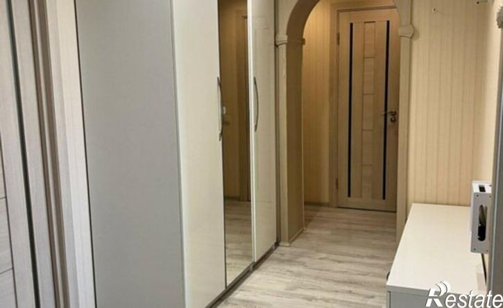 4-комн квартира улица Сергея Романа, 98,  д. 98
