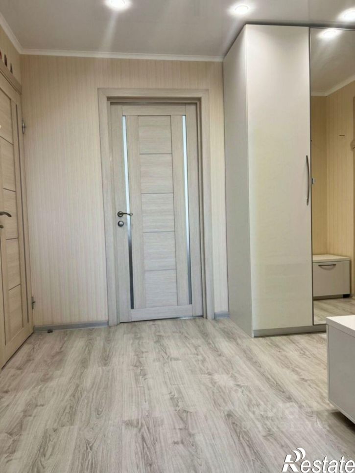 4-комн квартира улица Сергея Романа, 98,  д. 98
